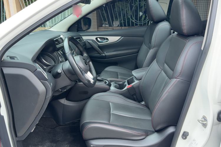 Used Nissan Qashqai 2022 2.0L CVT XV Premier Luxury Edition Left Front Seat