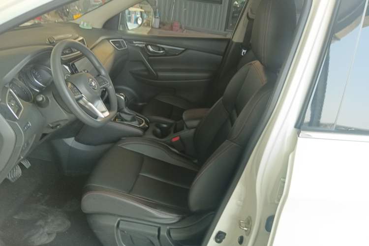 Used Nissan Qashqai 2022 2.0L CVT XV Smart Enjoyment Version Left Front Seat