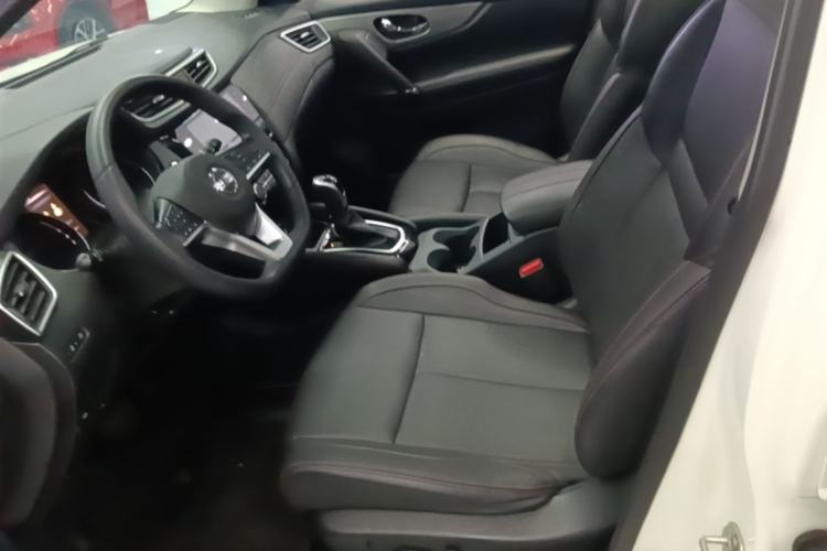 Used Nissan Qashqai 2022 2.0L CVT XV Premier Luxury Edition Left Front Seat