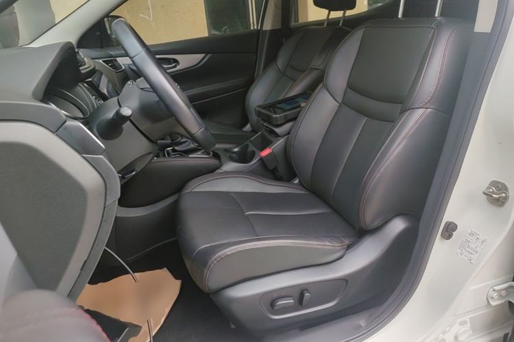 Used Nissan Qashqai 2022 2.0L CVT XV Premier Luxury Edition Left Front Seat
