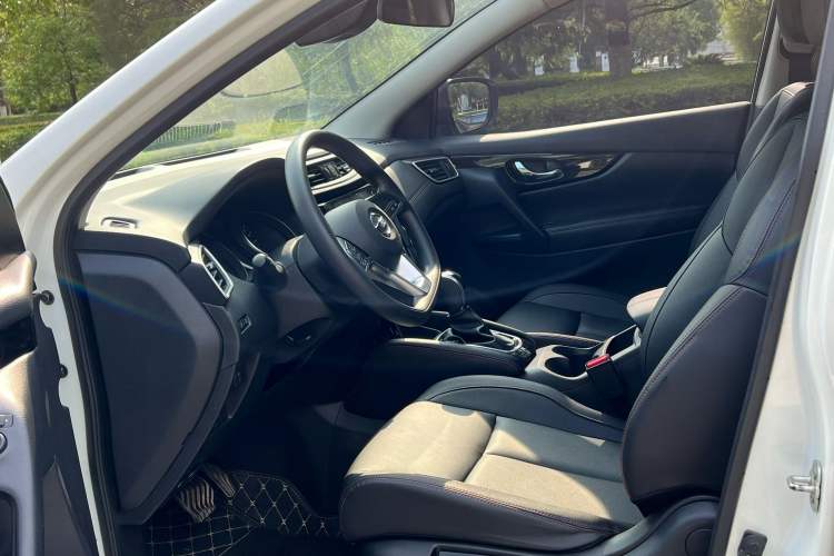 Used Nissan Qashqai 2022 2.0L CVT XV Smart Enjoyment Version Left Front Seat