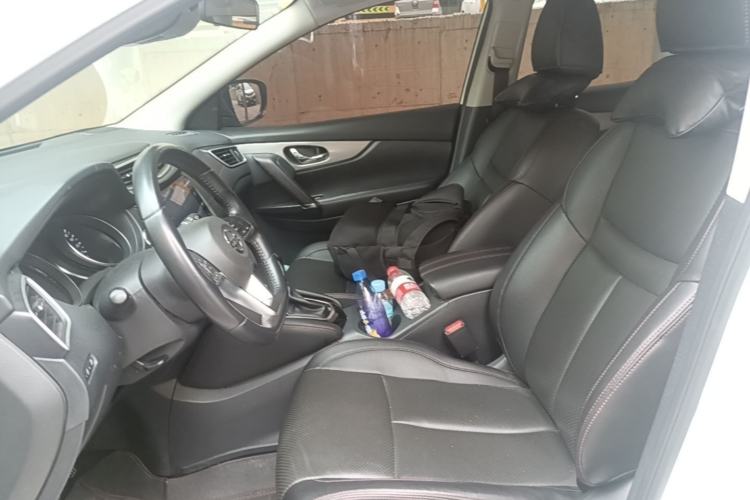 Used Nissan Qashqai 2022 2.0L CVT XV Premier Luxury Edition Left Front Seat