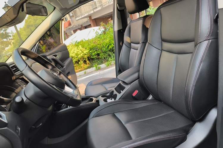 Used Nissan Qashqai 2022 2.0L CVT XV Premier Luxury Edition Left Front Seat