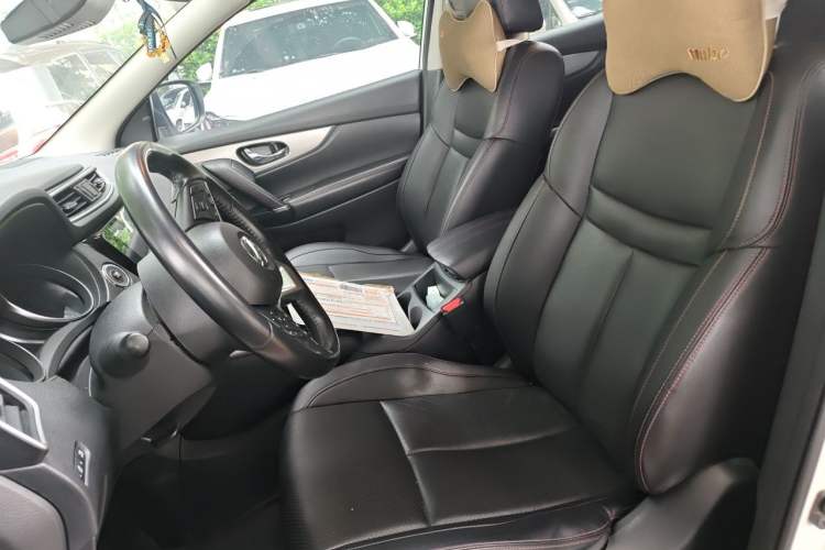 Used Nissan Qashqai 2022 2.0L CVT XV Premier Luxury Edition Left Front Seat