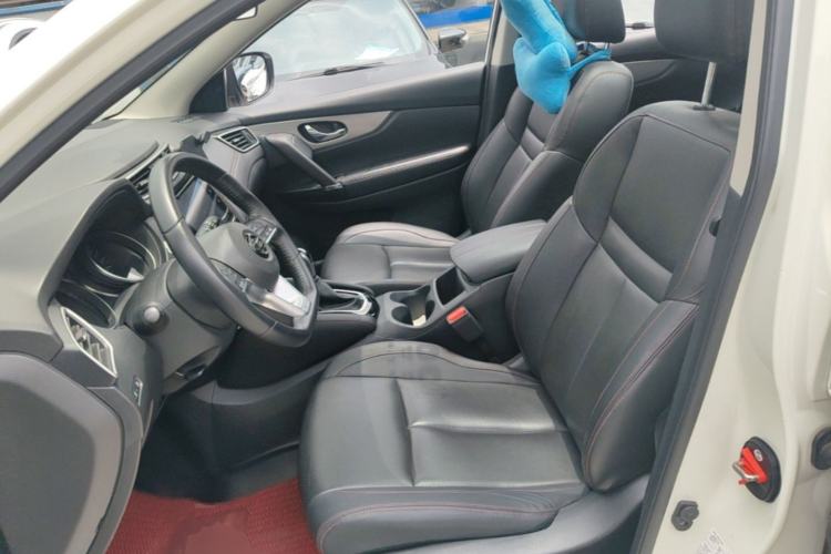 Used Nissan Qashqai 2022 2.0L CVT XV Premier Luxury Edition Left Front Seat