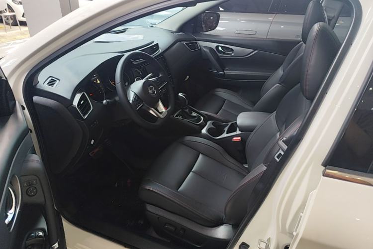 Used Nissan Qashqai 2022 2.0L CVT XV Premier Luxury Edition Left Front Seat