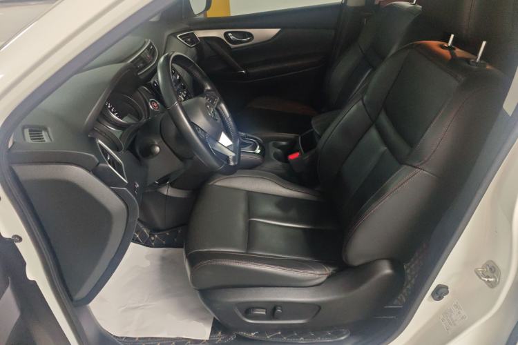 Used Nissan Qashqai 2022 2.0L CVT XV Premier Luxury Edition Left Front Seat