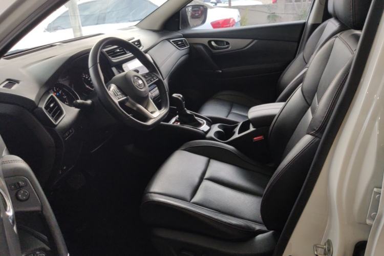 Used Nissan Qashqai 2022 2.0L CVT XV Premier Luxury Edition Left Front Seat