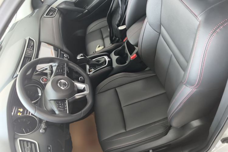 Used Nissan Qashqai 2022 2.0L CVT XV Premier Luxury Edition Left Front Seat