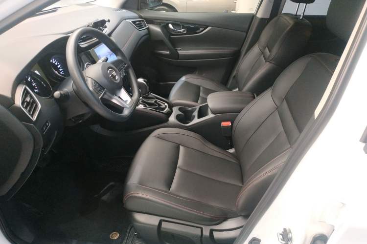 Used Nissan Qashqai 2022 2.0L CVT XV Smart Enjoyment Version Left Front Seat