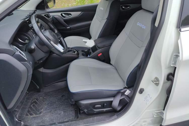 Used Nissan Qashqai 2022 2.0L CVT XV Premier Luxury Edition Left Front Seat