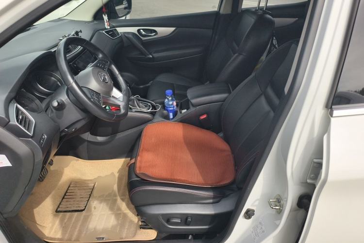 Used Nissan Qashqai 2022 2.0L CVT XV Premier Luxury Edition Left Front Seat