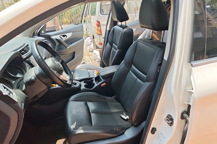 Used Nissan Qashqai 2022 2.0L CVT XV Premier Luxury Edition Left Front Seat