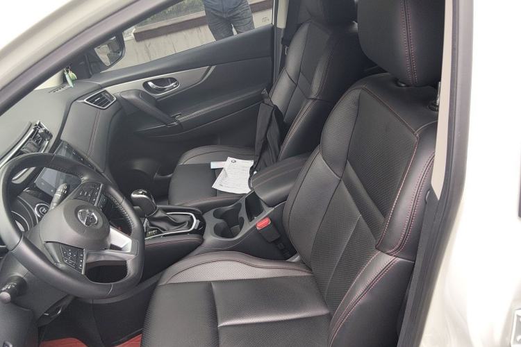 Used Nissan Qashqai 2022 2.0L CVT XV Premier Luxury Edition Left Front Seat