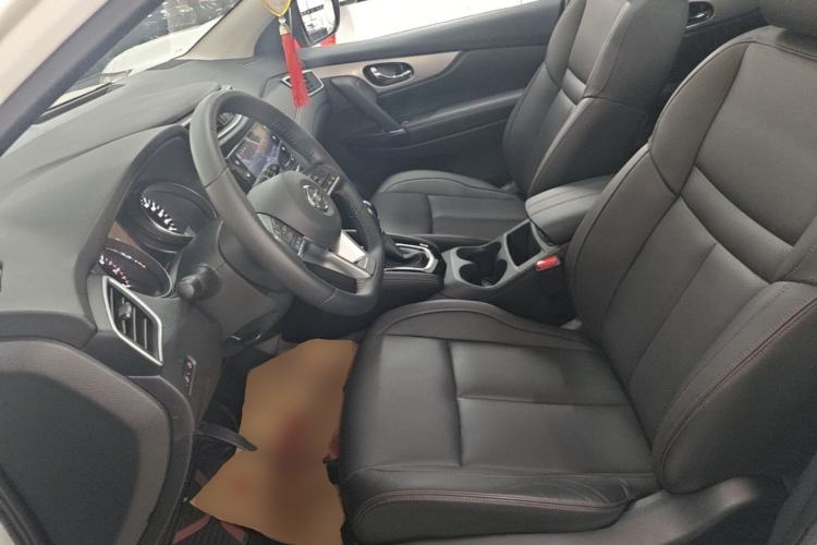 Used Nissan Qashqai 2022 2.0L CVT XV Premier Luxury Edition Left Front Seat