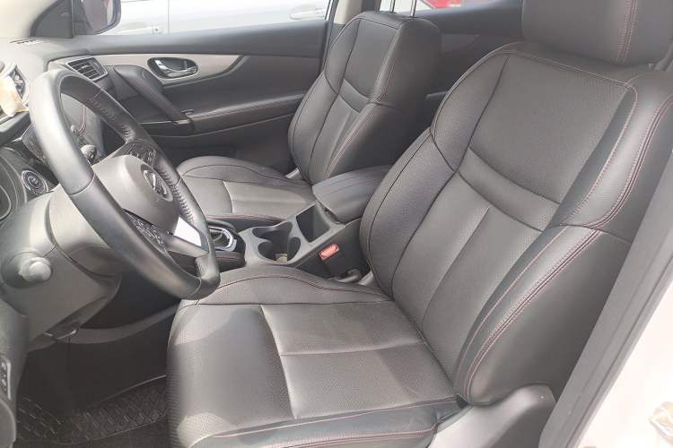Used Nissan Qashqai 2022 2.0L CVT XV Premier Luxury Edition Left Front Seat