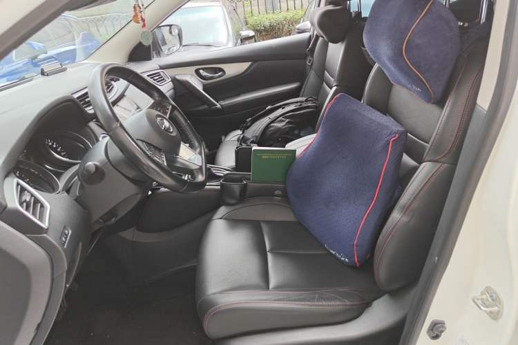 Used Nissan Qashqai 2022 2.0L CVT XV Premier Luxury Edition Left Front Seat