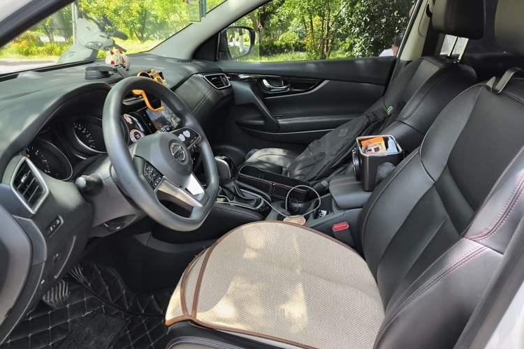 Used Nissan Qashqai 2022 2.0L CVT XV Smart Enjoyment Version Left Front Seat