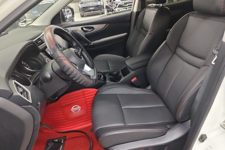 Used Nissan Qashqai 2022 2.0L CVT XV Premier Luxury Edition Left Front Seat