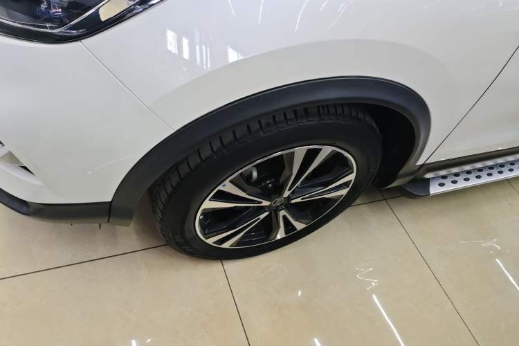 Used Nissan Qashqai 2022 2.0L CVT XV Premier Luxury Edition Left Front Wheel Hub