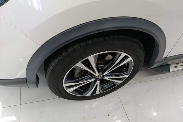 Used Nissan Qashqai 2022 2.0L CVT XV Premier Luxury Edition Left Front Wheel Hub