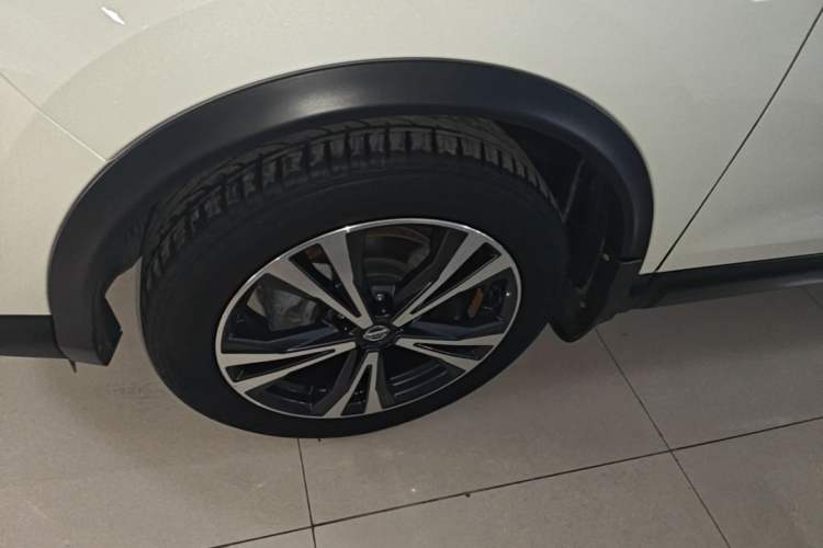 Used Nissan Qashqai 2022 2.0L CVT XV Premier Luxury Edition Left Front Wheel Hub