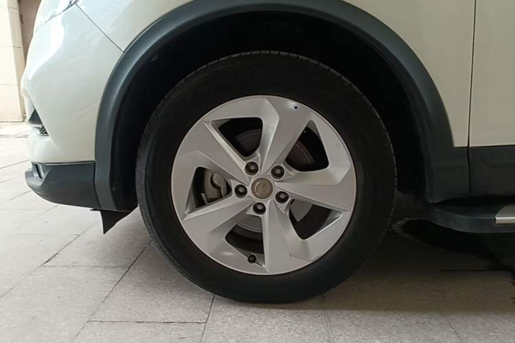 Used Nissan Qashqai 2022 2.0L CVT XV Smart Enjoyment Version Left Front Wheel Hub