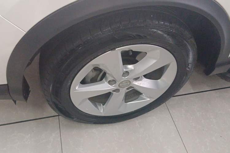 Used Nissan Qashqai 2022 2.0L CVT XV Smart Enjoyment Version Left Front Wheel Hub