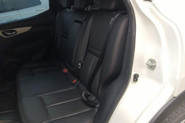 Used Nissan Qashqai 2022 2.0L CVT XV Premier Luxury Edition Left Rear Seat