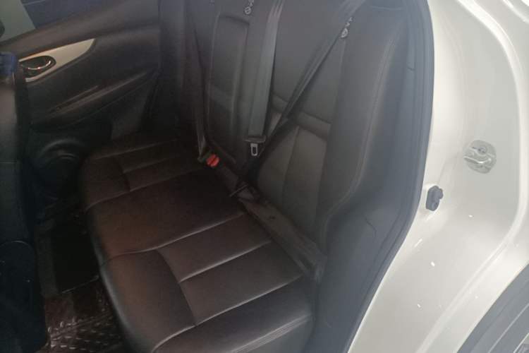 Used Nissan Qashqai 2022 2.0L CVT XV Premier Luxury Edition Left Rear Seat