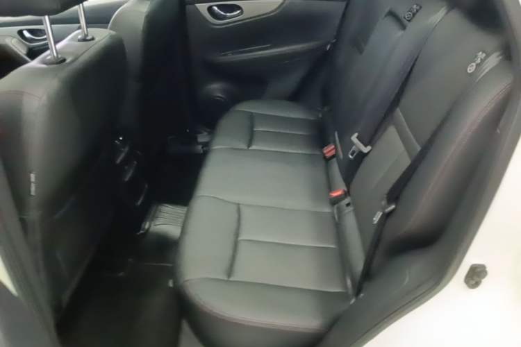 Used Nissan Qashqai 2022 2.0L CVT XV Premier Luxury Edition Left Rear Seat