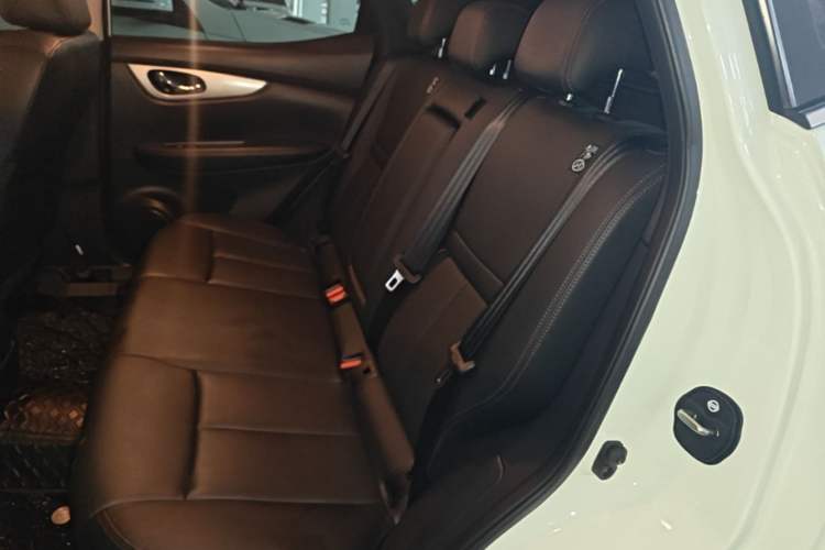 Used Nissan Qashqai 2022 2.0L CVT XV Premier Luxury Edition Left Rear Seat