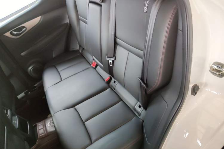 Used Nissan Qashqai 2022 2.0L CVT XV Premier Luxury Edition Left Rear Seat