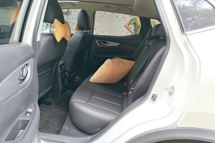 Used Nissan Qashqai 2022 2.0L CVT XV Premier Luxury Edition Left Rear Seat