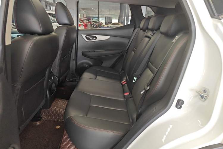 Used Nissan Qashqai 2022 2.0L CVT XV Premier Luxury Edition Left Rear Seat