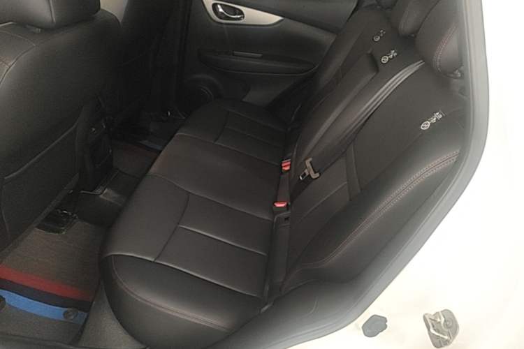 Used Nissan Qashqai 2022 2.0L CVT XV Premier Luxury Edition Left Rear Seat