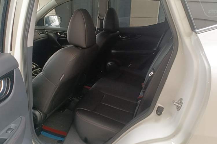 Used Nissan Qashqai 2022 2.0L CVT XV Smart Enjoyment Version Left Rear Seat