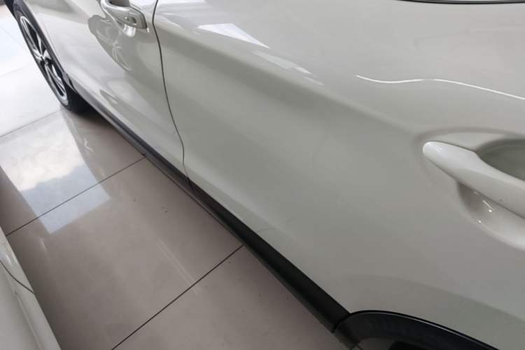 Used Nissan Qashqai 2022 2.0L CVT XV Premier Luxury Edition Left Side Sill