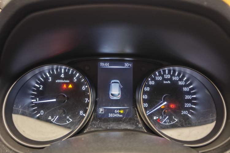 Used Nissan Qashqai 2022 2.0L CVT XV Smart Enjoyment Version Odometer Close Up