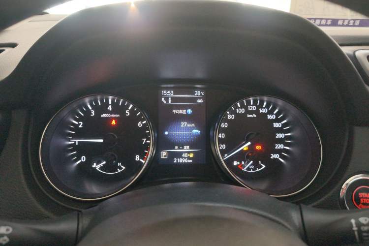 Used Nissan Qashqai 2022 2.0L CVT XV Premier Luxury Edition Odometer Close Up