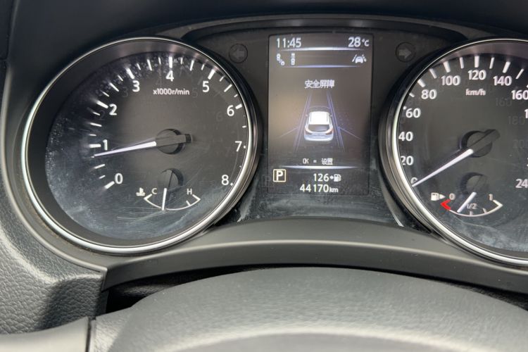 Used Nissan Qashqai 2022 2.0L CVT XV Premier Luxury Edition Odometer Close Up