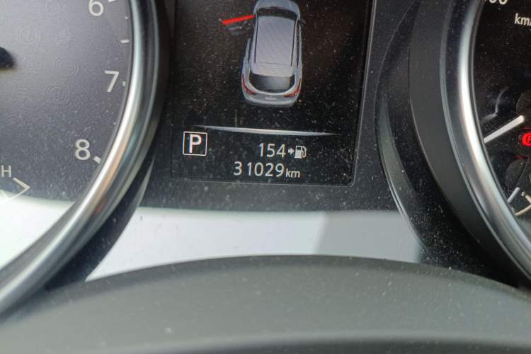 Used Nissan Qashqai 2022 2.0L CVT XV Premier Luxury Edition Odometer Close Up