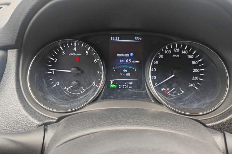 Used Nissan Qashqai 2022 2.0L CVT XV Smart Enjoyment Version Odometer Close Up
