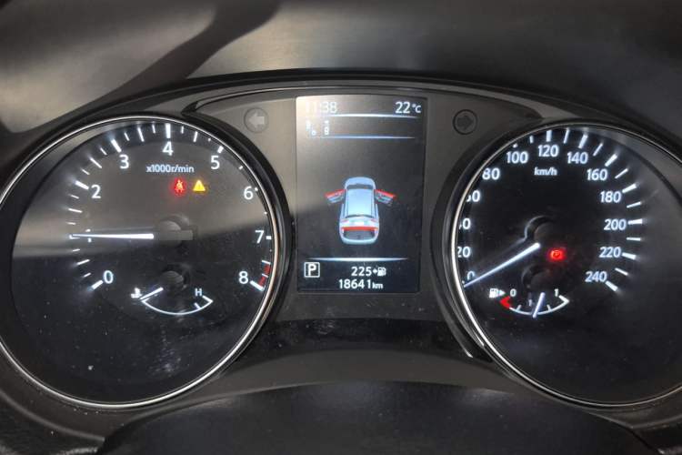 Used Nissan Qashqai 2022 2.0L CVT XV Premier Luxury Edition Odometer Close Up