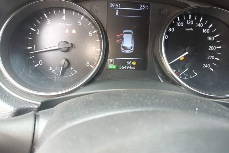 Used Nissan Qashqai 2022 2.0L CVT XV Premier Luxury Edition Odometer Close Up