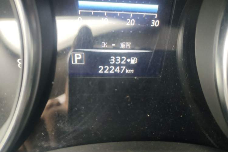 Used Nissan Qashqai 2022 2.0L CVT XV Premier Luxury Edition Odometer Close Up