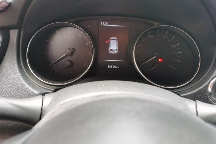Used Nissan Qashqai 2022 2.0L CVT XV Prem.Pro Deluxe Navigation Edition Odometer Close Up
