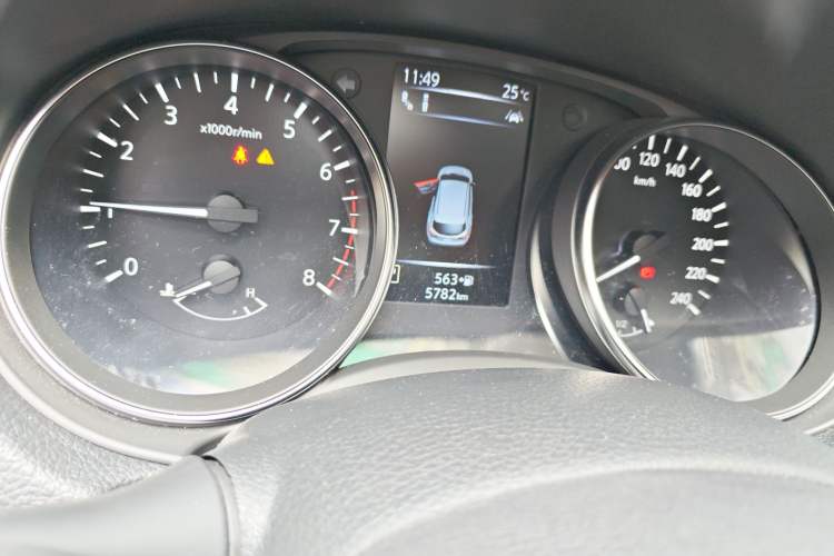 Used Nissan Qashqai 2022 2.0L CVT XV Premier Luxury Edition Odometer Close Up