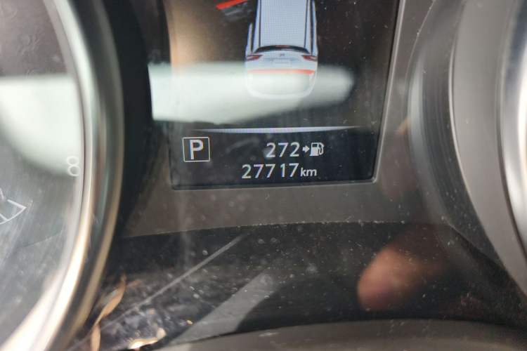 Used Nissan Qashqai 2022 2.0L CVT XV Premier Luxury Edition Odometer Close Up