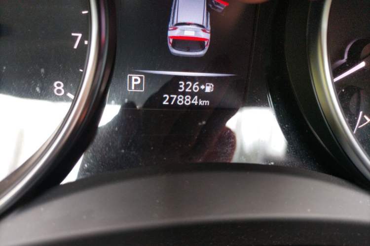 Used Nissan Qashqai 2022 2.0L CVT XV Premier Luxury Edition Odometer Close Up